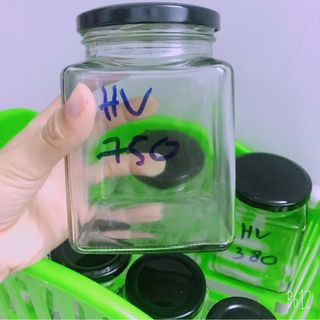 Hũ thủy tinh 750ml vuông nắp thiếc đen giá sỉ