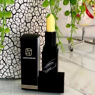CHUYÊN SỈ MỸ PHẨM LAURA SUNSHINE - NHẬT KIM ANH