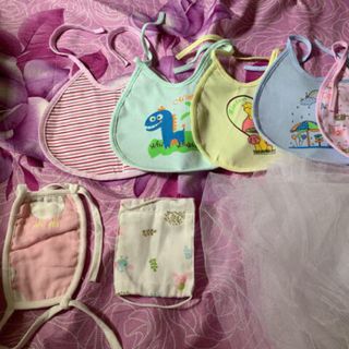 Gói 10 yếm tròn nhỏ 2 lớp chống thấm