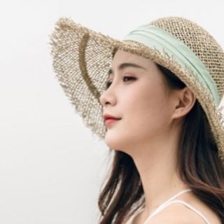 Mũ cói chất liệu cỏ xanh dáng tiểu thư