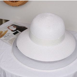 Mũ cói chuông sang chảnh