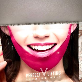 Mặt nạ tạo hình V-Line Avajar Perfect V Lifting Premium Mask