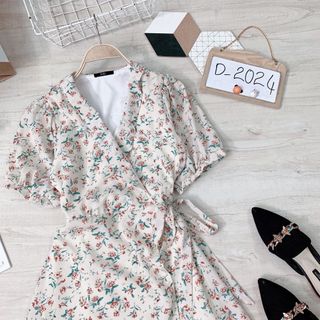 Đầm hoa đắp ngực form dài qua gối, xẻ đùi