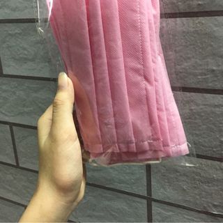 Khẩu trang may gia công