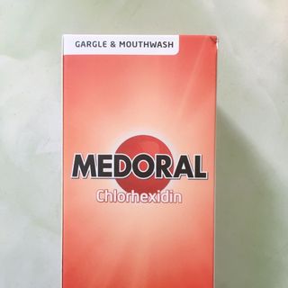 nước súc miệng medoral chứa chlorhexidin