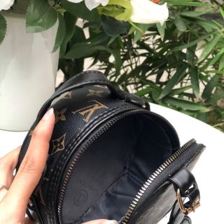 Túi xách hộp tròn hoa nâu
