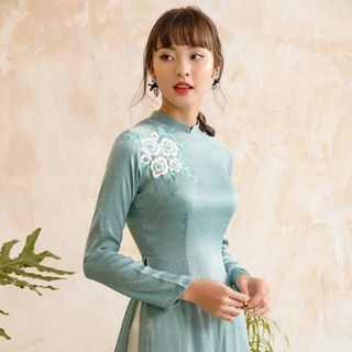 ÁO DÀI LỤA TUYẾT THÊU HOA