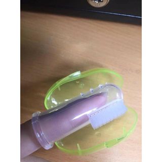 Dụng Cụ Tưa Lưỡi Chải Răng Bằng Silicon Siêu Mềm Cho Bé Từ 0-2 Tuổi