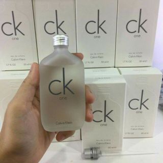 Nước hoa C k trắng