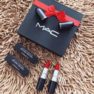 Son môi set 2 cây