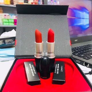 Son môi set 2 cây