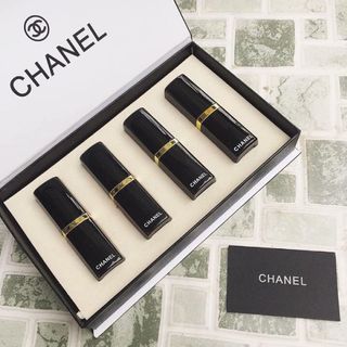 Son môi set 4 cây