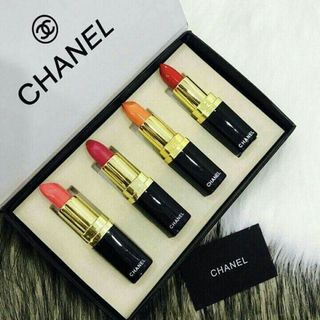 Son môi set 4 cây