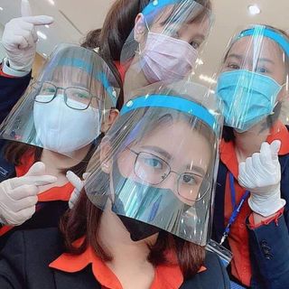 KÍNH CHẮN BỤI.NƯỚC BỌT .CHỐNG DỊCH BỆNH