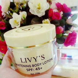 Kem body Livy vàng