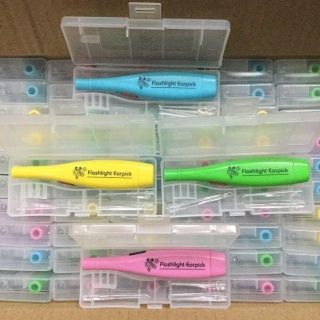Dụng cụ lấy ráy tai cho bé có đèn