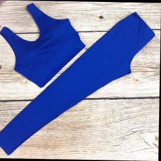 BỘ ĐỒ TẬP GYM YOGA LƯNG CHỮ V