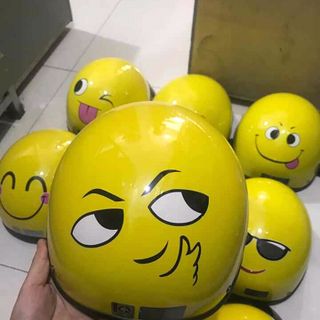Mũ bảo hiểm cảm xúc