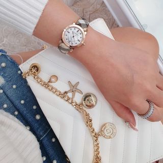 Đồng hồ Bu dây da nữ về 3 màu