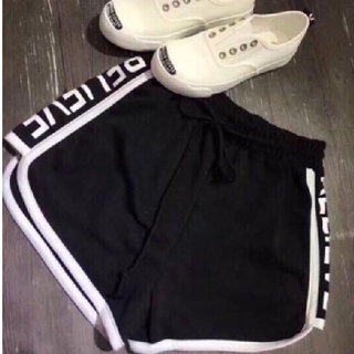 Quần short thể thao VIỀN CHỮ tập GYM