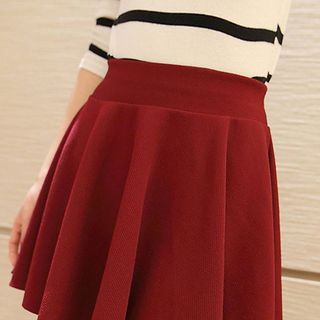 Chân Váy Xòe Tiểu Thư Tự Tin Khoe Cá Tính