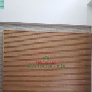 Tấm nhựa ốp tường 4 sóng ( kích thước : 15,8 x 300 x 0.9 cm )
