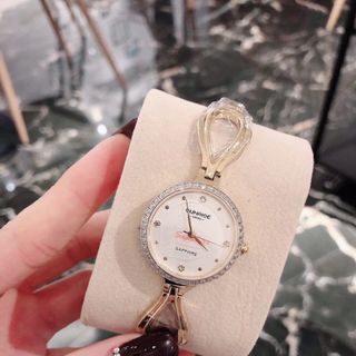Đồng hồ Sunrise nữ lắc 01