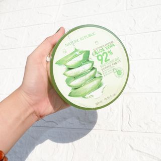 Gel lô hội Nature Republic Aloe Vera 92% Soothing Gel