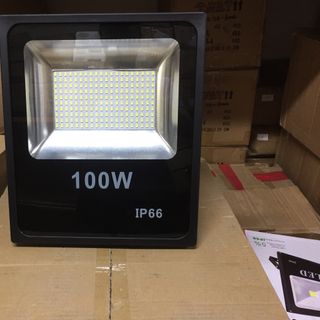 Đèn pha LED 100W chip SMD siêu sáng giá sỉ