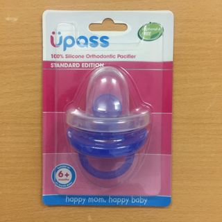 Ti giả ngậm chỉnh nha Upass cho bé