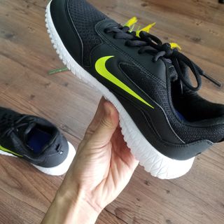 Giay nam thể thao sneaker siêu nhẹ thoáng khí