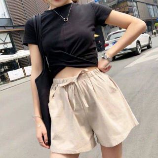 Quần short đũi xước