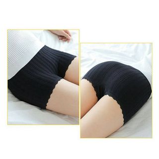 Quần mặc trong váy gân tăm