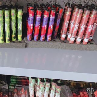 shisha pen( ít nhất 5 cái)
