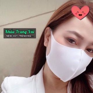 Khẩu trang 3D cao cấp vải poly su mịn mát lạnh