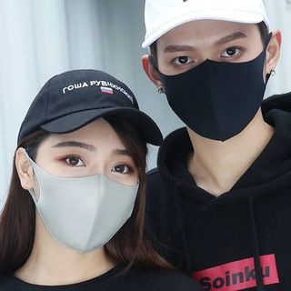 Khẩu trang 3D cao cấp vải poly su mịn mát lạnh