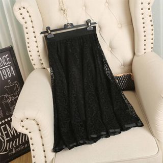 Chân váy ren hoa thời trang
