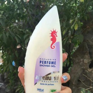 Sữa tắm cá ngựa da sáng hồng