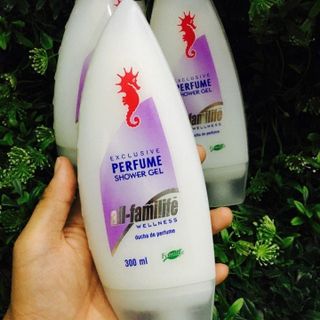 Sữa tắm cá ngựa da sáng hồng