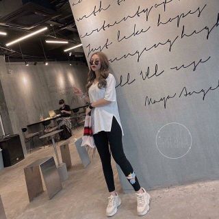 Áo phông CỔ TIM XẺ TÀ CÓ TÚI siêu hot