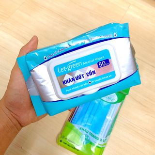 Combo khăn ướt cồn + 10 khẩu trang Bạch Tuyết