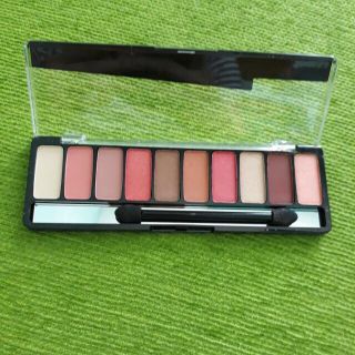 Bảng Phấn Mắt Lameila 10 ô MAKE UP Studio