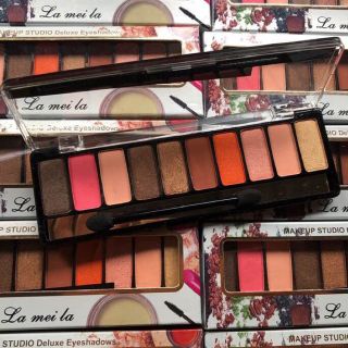 Bảng Phấn Mắt Lameila 10 ô MAKE UP Studio