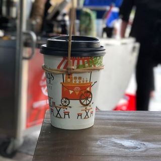 Quai treo mây thay thế túi ni lông mang về cho cà phê, trà sữa - takeway