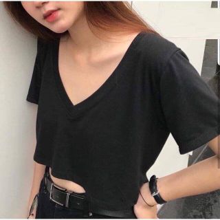 Áo crotop cổ tim phong rộng cho mùa hè năng động
