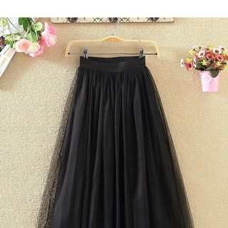 Chân váy ren dài nhiều tầng phong cách cổ điển