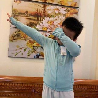Áo chống nắng thông hơi cho bé