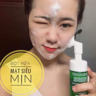Sữa rửa mặt trị mụn Mai thảo mộc