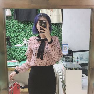 Chân váy bút chì sẻ sau chất UMI