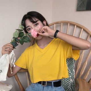 Áo phông cộc tay cổ tim From rộng sexy